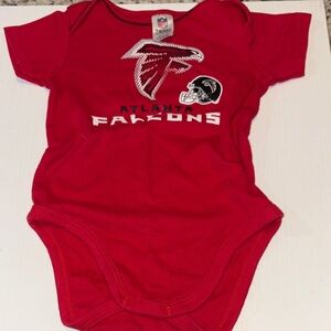 Babies NFL Atlanta Falcons Red one piece with snaps Like new! Fast ship!❤️🖤}